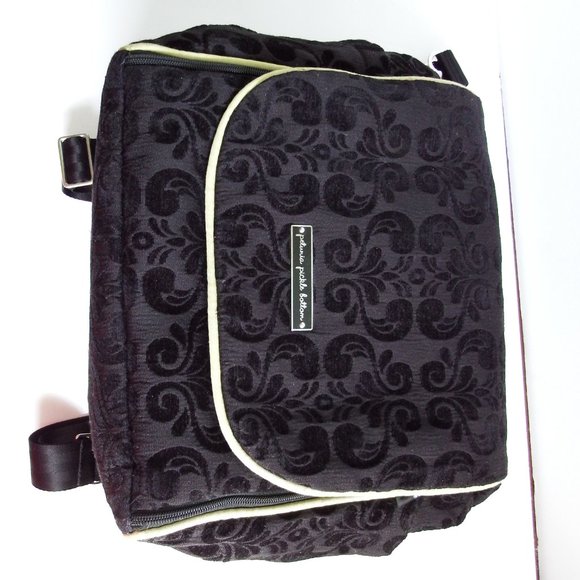 Petunia Pickle Bottom Baby Diaper Bag - Picture 10 of 11